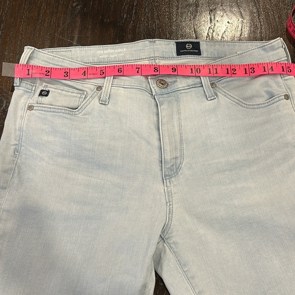 AG Light Wash ‘The Middi Ankle’ Women's Jeans - Picture 5 of 8